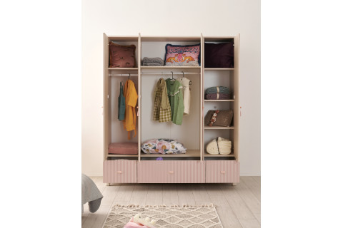 Ekin Luna Genç Odası